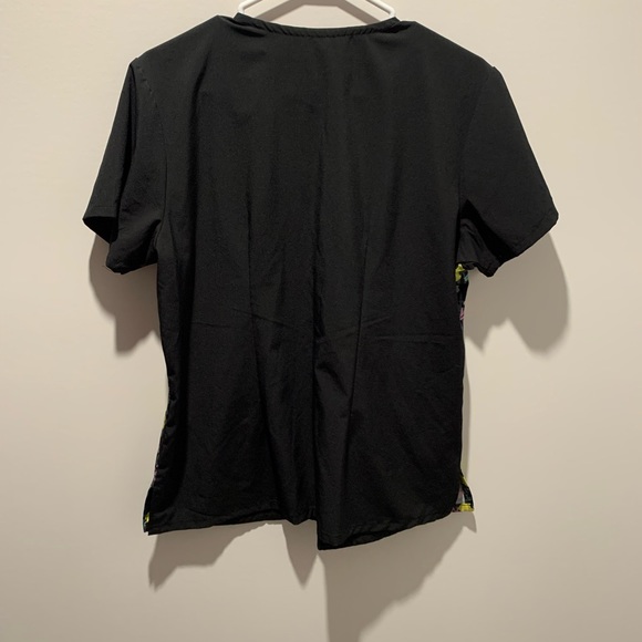 Scrub top - Picture 1 of 3